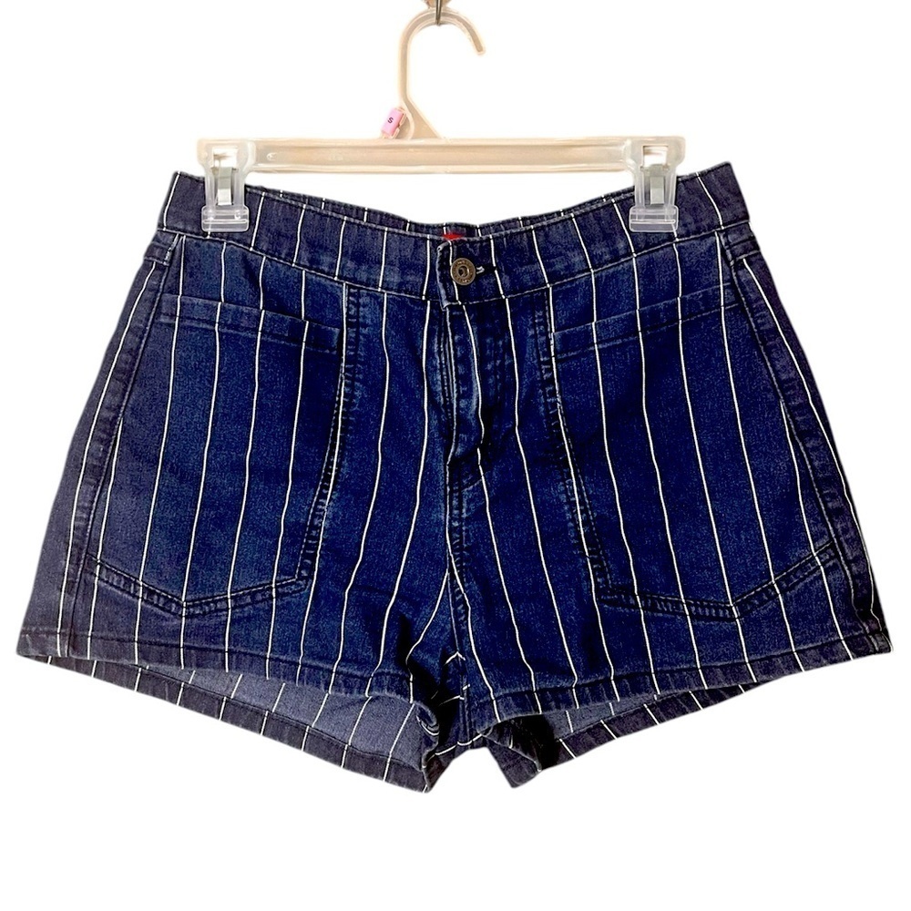 Vintage UNIONBAY HIGH RISE‎ Blue Pinstripe Shorts Size 9 Retro Y2K Preppy 90’s